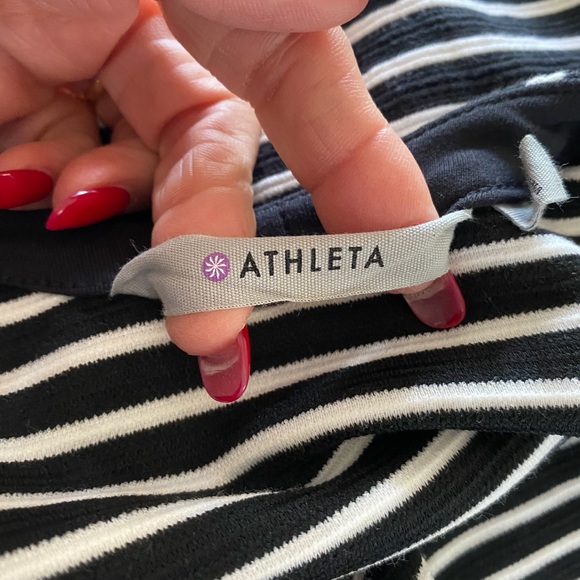 🚨FINAL REDUCED PRICE🚨 Athleta Black & White Striped Dress Size XS EUC - Picture 4 of 7